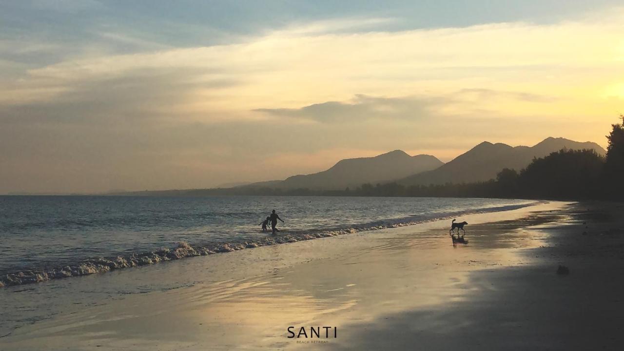 Santi Beach Retreat Chumphon Buitenkant foto
